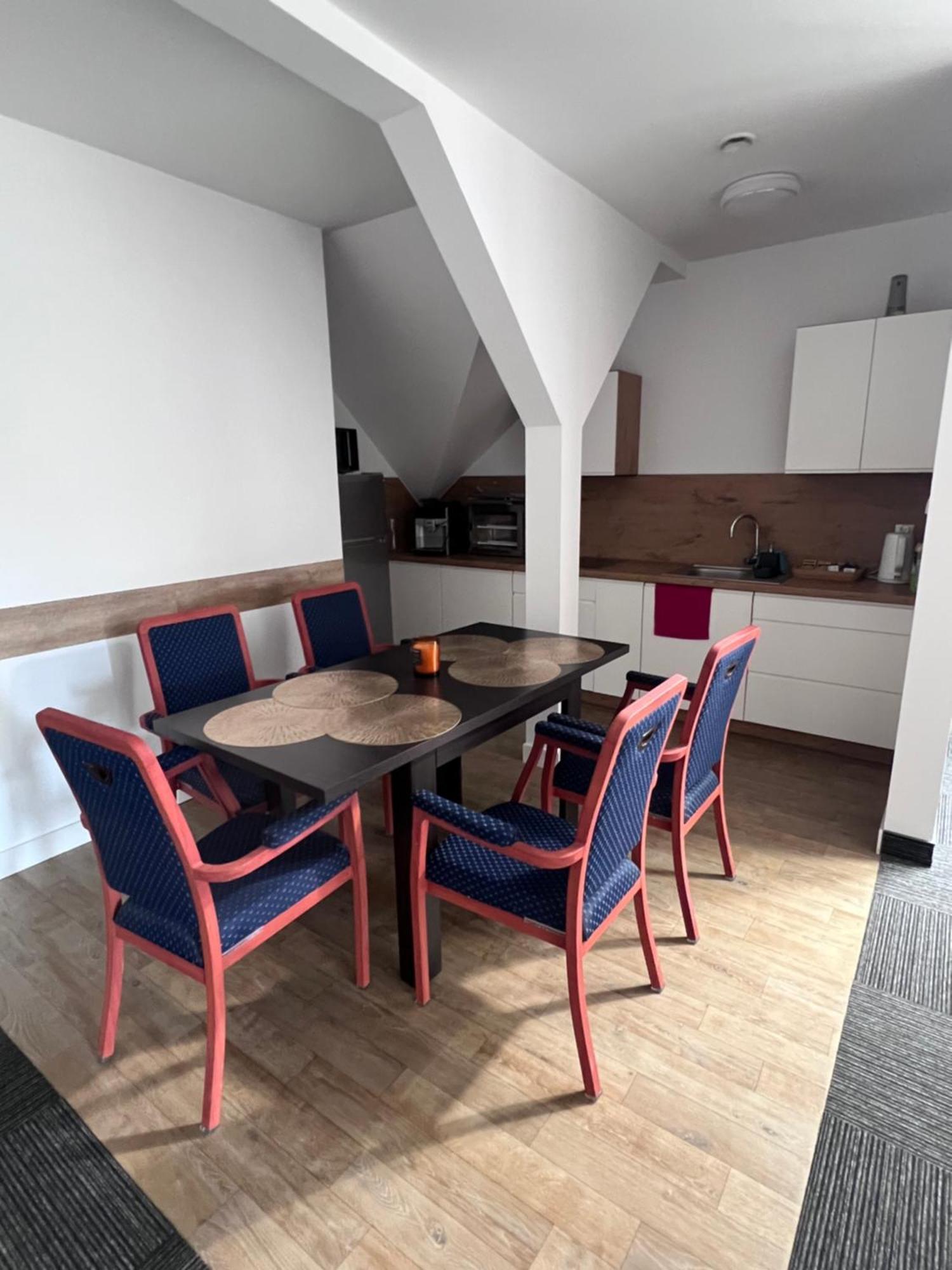 Apartamenty Divemed Jelenia Gora Exterior photo